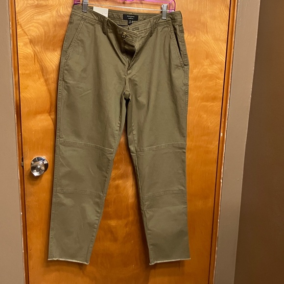 BANANA REPUBLIC. “Campground” Slim Mid-Rise Pants Ankle Pants. Size 6. NWT - Picture 11 of 11